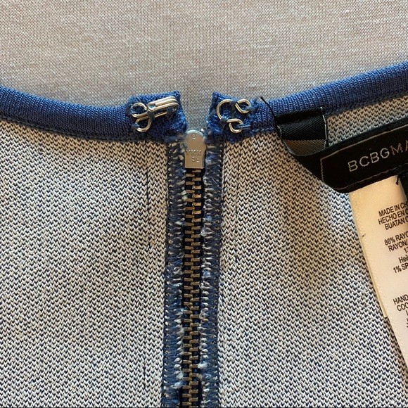 BCBGMaxAzaria | Evinna Geometric Bodycon Dress - Blue / White | Size XXS - Picture 8 of 14